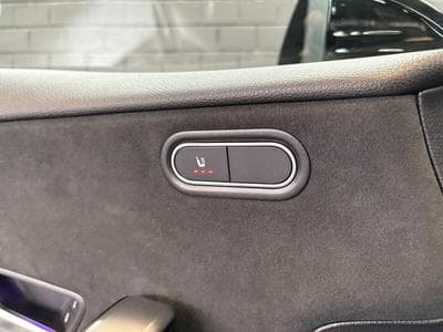 Mercedes A 200 AMG EDITION 163 CV * CAMÉRA *MBUX * CUIR/ALCANTARA* (2024) - Photo 10