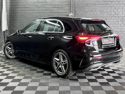 Mercedes A 200 AMG EDITION 163 CV * CAMÉRA *MBUX * CUIR/ALCANTARA* (2024) - Photo 4