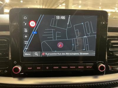 Kia Stonic 1.0 GT-Line (2024) - Photo 3