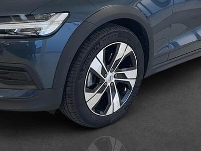 Volvo V60 Plus (2023) - Photo 6