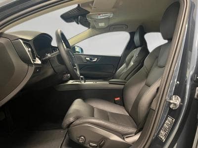 Volvo V60 Plus (2023) - Photo 9