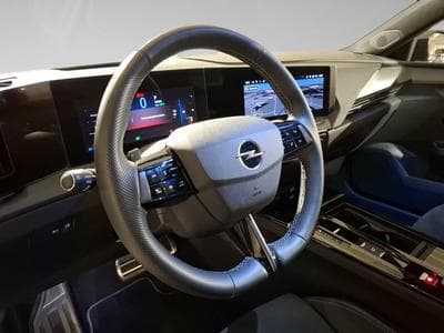 Opel Astra 1.6 GSe (2023) - Foto 10