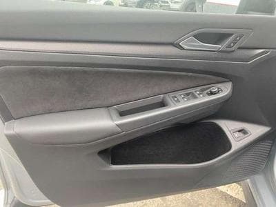 VW Golf Hybride (2024) - Photo 9