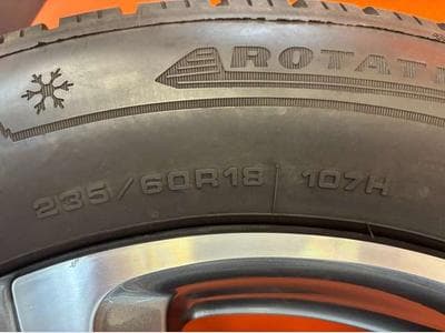 Mercedes Jantes + Pneus Hiver - 235/60/18 - 107H (2026) - Photo 3