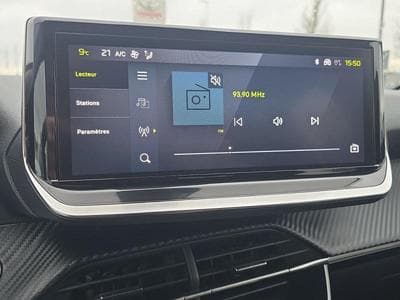 PEUGEOT 208 1.2 Hybrid 100ch Allure e-DCS6 (2024) - Foto 12