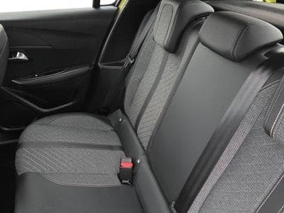 PEUGEOT 208 1.2 Hybrid 100ch Allure e-DCS6 (2024) - Foto 7