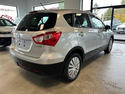 SX4 S-Cross