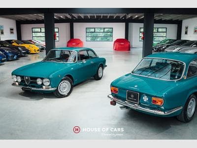 Alfa-Romeo GT 1750 Serie 2 Veloce Bertone - Restored - Verde Pino (1970) - Photo 1