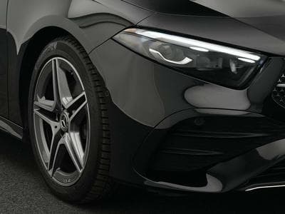 Mercedes Classe A d AMG-Line Multi+Kamera+Ambi+MBUX (2024) - Foto 9