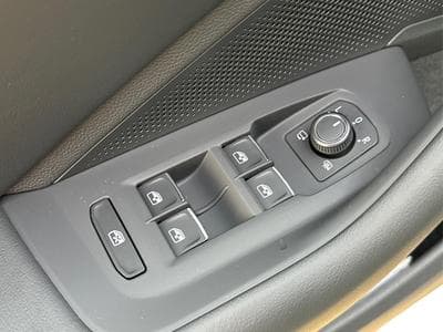 VW Passat Variant Business (2026) - Photo 15