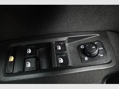 VW Touran Comfortline BMT/Start-Stopp (2026) - Photo 7