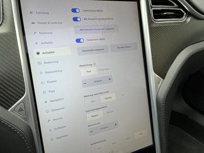 Tesla Model S 100D (2018) - Photo 14