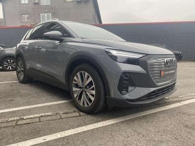 Audi Q4 e-tron 45 design edition (2024) - Photo 4