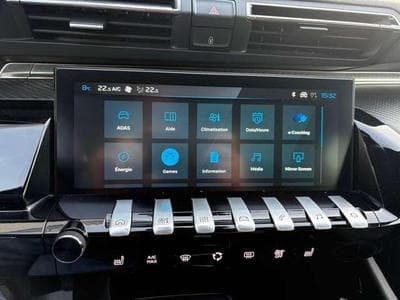 Peugeot 508 508 Plug-In Hybrid 225 e-EAT8 Allure (2024) - Foto 13