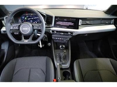 Audi A1 Sportback S Line (2024) - Foto 2