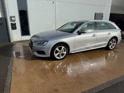 Audi A4 Avant Advanced 40 TDI Quattro (2022) - Foto 2