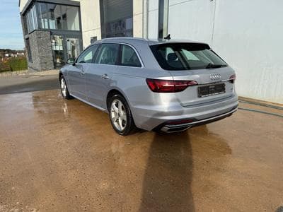 Audi A4 Avant Advanced 40 TDI Quattro (2022) - Foto 3