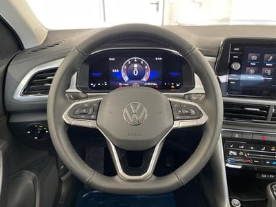 VW T-Roc LIFE (2026) - Photo 8