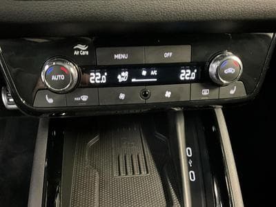 Skoda Scala Monte-Carlo+bvm+Pano+Navi (2025) - Foto 14