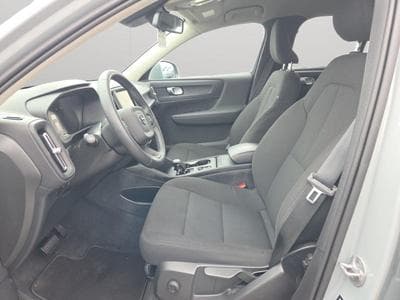 Volvo XC40 B3 Core / Essence (2023) - Foto 10