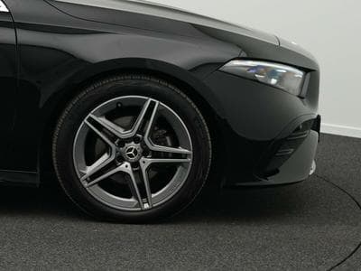 Mercedes Classe A d AMG-Line Multi+Kamera+MBUX (2024) - Foto 8