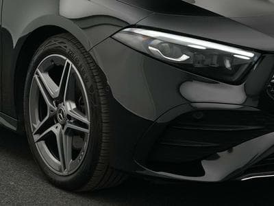 Mercedes Classe A d AMG-Line Multi+Kamera+MBUX (2024) - Foto 9