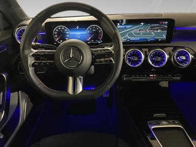 Mercedes A 200 1.3 Hatchback AMG EDITION (2025) - Photo 6