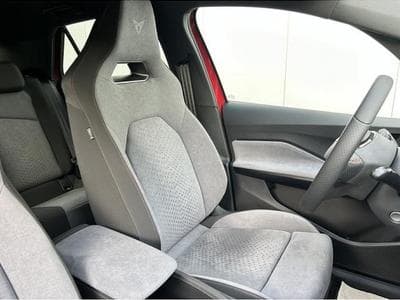 Cupra Born (2023) - Photo 9