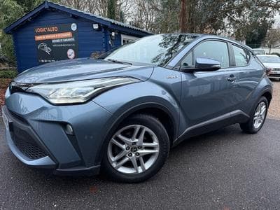Toyota C-HR 1.8 HYBRIDE BUSINESS (2020) - Photo 1