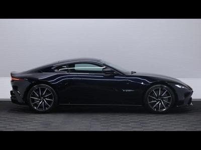 V8 Vantage