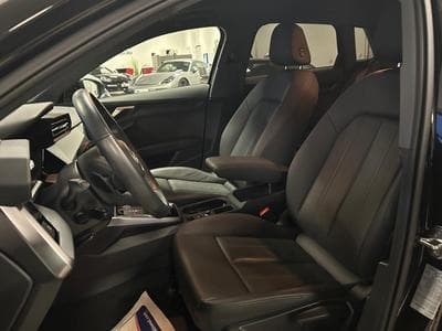 Audi A3 Sportback 35 TFSI S line (2024) - Photo 12