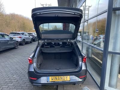 Cupra Leon 2.0TSI 190 DSG7 (2023) - Photo 5