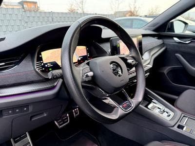 Skoda Octavia Octavia Combi RS 2.0 TDI DSG /LED/ACC/1.HAND/ (2021) - Photo 10