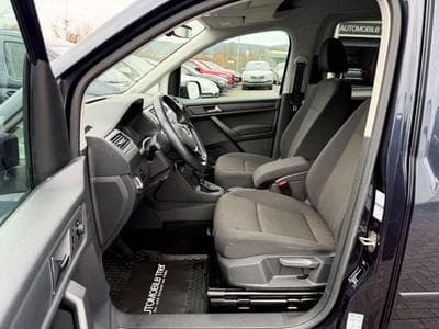 VW Caddy Caddy 1.4 TSI DSG /LED/PDC/SHZ/AHK/GARANTIE (2016) - Photo 9