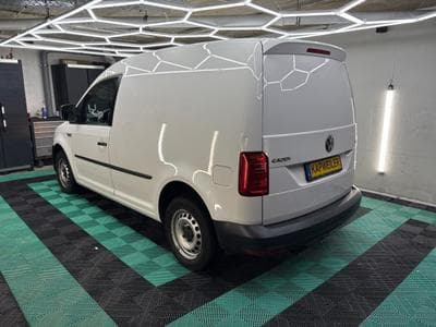 VW Caddy Fourgon 2.0 tdi 75 kw 102 ch. (2018) - Photo 5