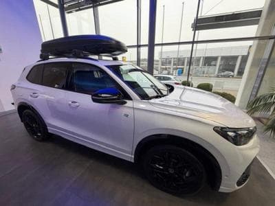 VW Tiguan R-LINE (2025) - Foto 1