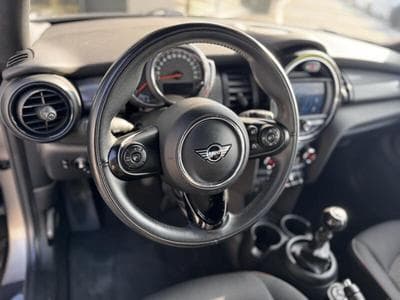Mini Cooper 3 1.5L 136CV (2020) - Photo 4