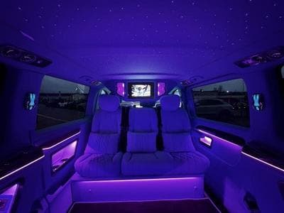 Mercedes Vito VIP CDI extra-long propul 2.0 L 136CV CDI (2023) - Photo 6