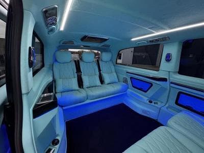 Mercedes Vito VIP CDI extra-long propul 2.0 L 136CV CDI (2023) - Photo 7