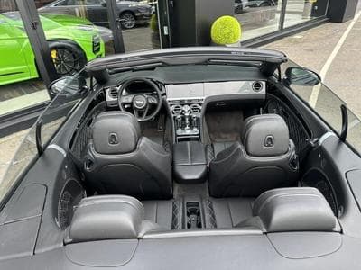 Bentley Continental GTC W12 Speed Carbon Sondermod 6.0L 659CV (2022) - Photo 6