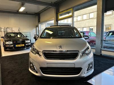 Peugeot 108 1.0 Style Top toit ouvrant (2019) - Photo 2