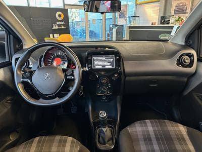 Peugeot 108 1.0 Style Top toit ouvrant (2019) - Photo 8
