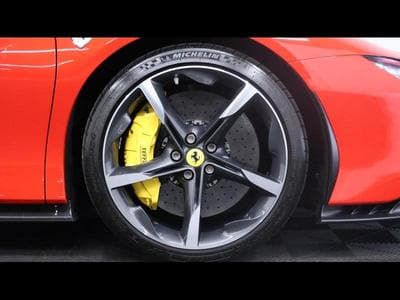 Ferrari SF90 4.0 V8 (2022) - Foto 9