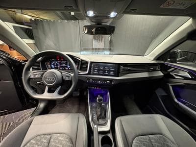 Audi A1 30 TFSI 115cv S-TRONIC Black Edition CAMERA/ECLAIRAGE D'AMBI (2025) - Foto 15