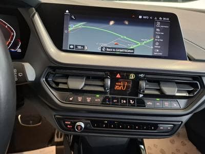 BMW 118 i M SPORT PAKET, 1 HAND, NAVI, LED, COCKPIT DIGITAL, GARANTI (2024) - Foto 14