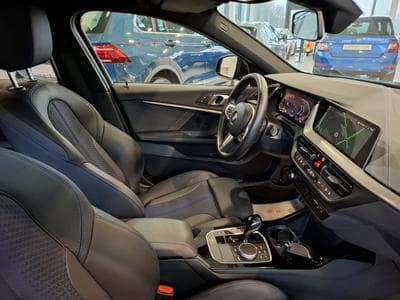 BMW 118 i M SPORT PAKET, 1 HAND, NAVI, LED, COCKPIT DIGITAL, GARANTI (2024) - Foto 6