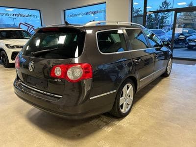 VW Passat HIGHLINE (2010) - Photo 3