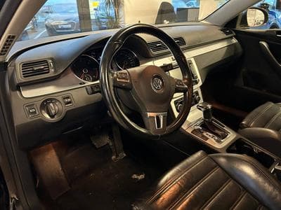 VW Passat HIGHLINE (2010) - Photo 8