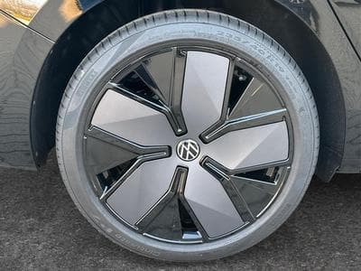 VW Passat Variant R-Line (2026) - Photo 12