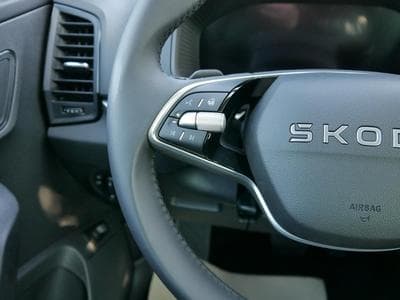 Skoda Karoq Selection (2025) - Photo 14